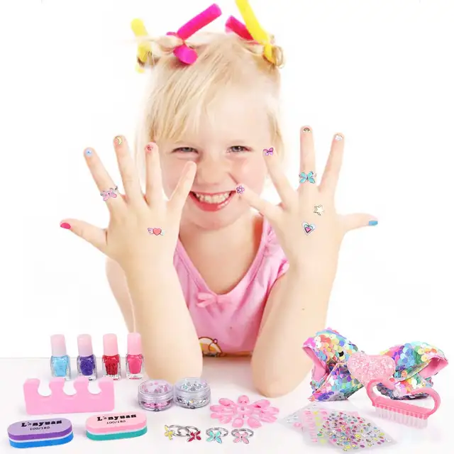 Girl Toy Suitcase Makeup Set