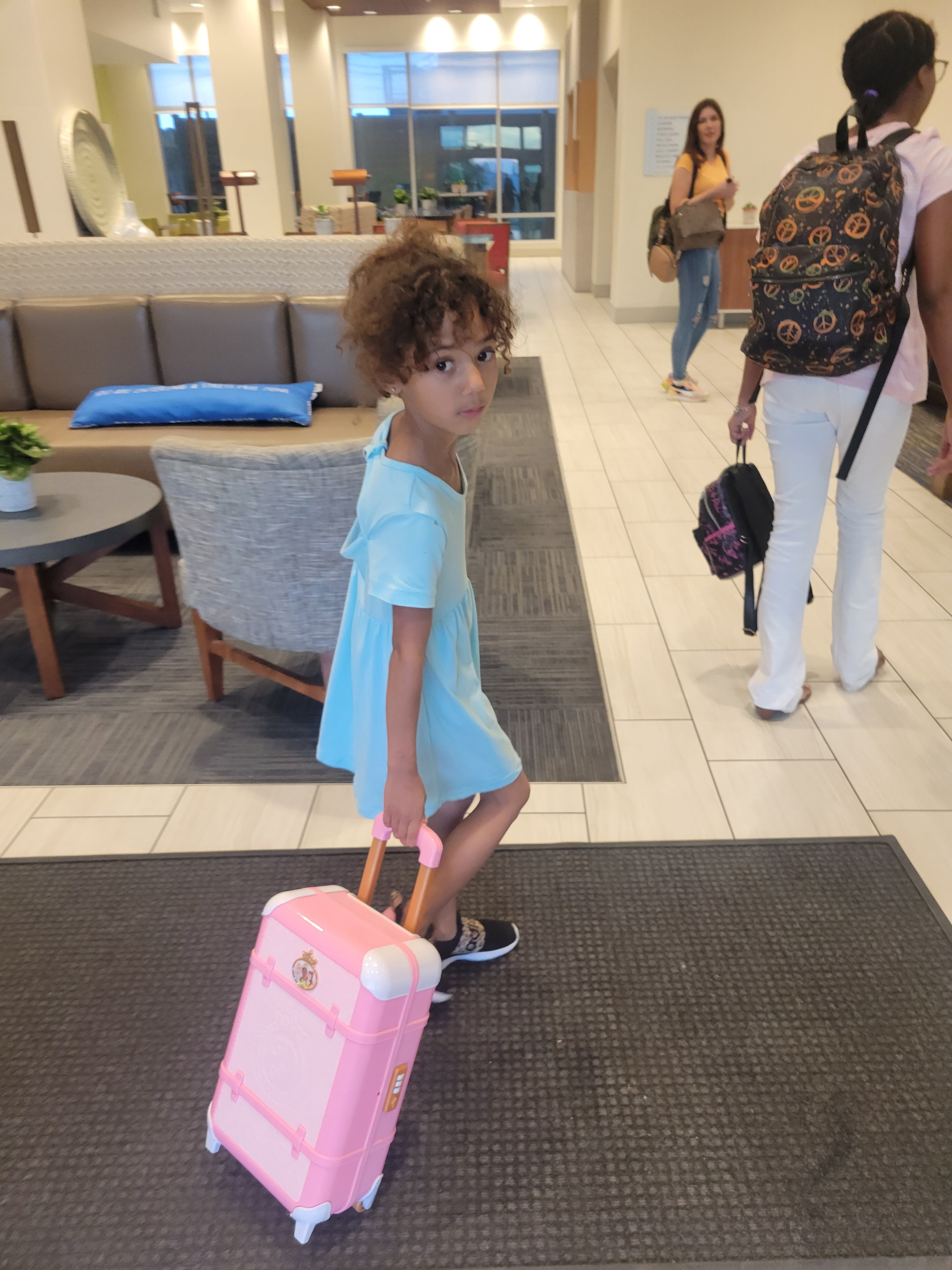 Girl Toy Suitcase Makeup Set